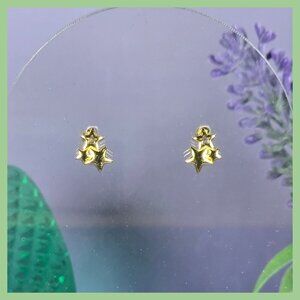 Golden Star Cluster‎ Stud Earrings With Screw Back (NWOT)